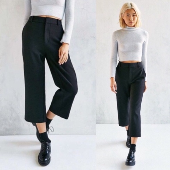 Urban Outfitters Pants - NWT Urban Outfitters BDG High-Rise Wide Leg Crop Ankle Trouser Pants Black 8